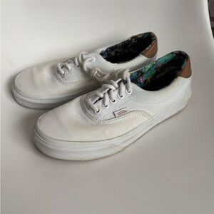Vans white floral skate sneaker lace up size 8m/9.5w